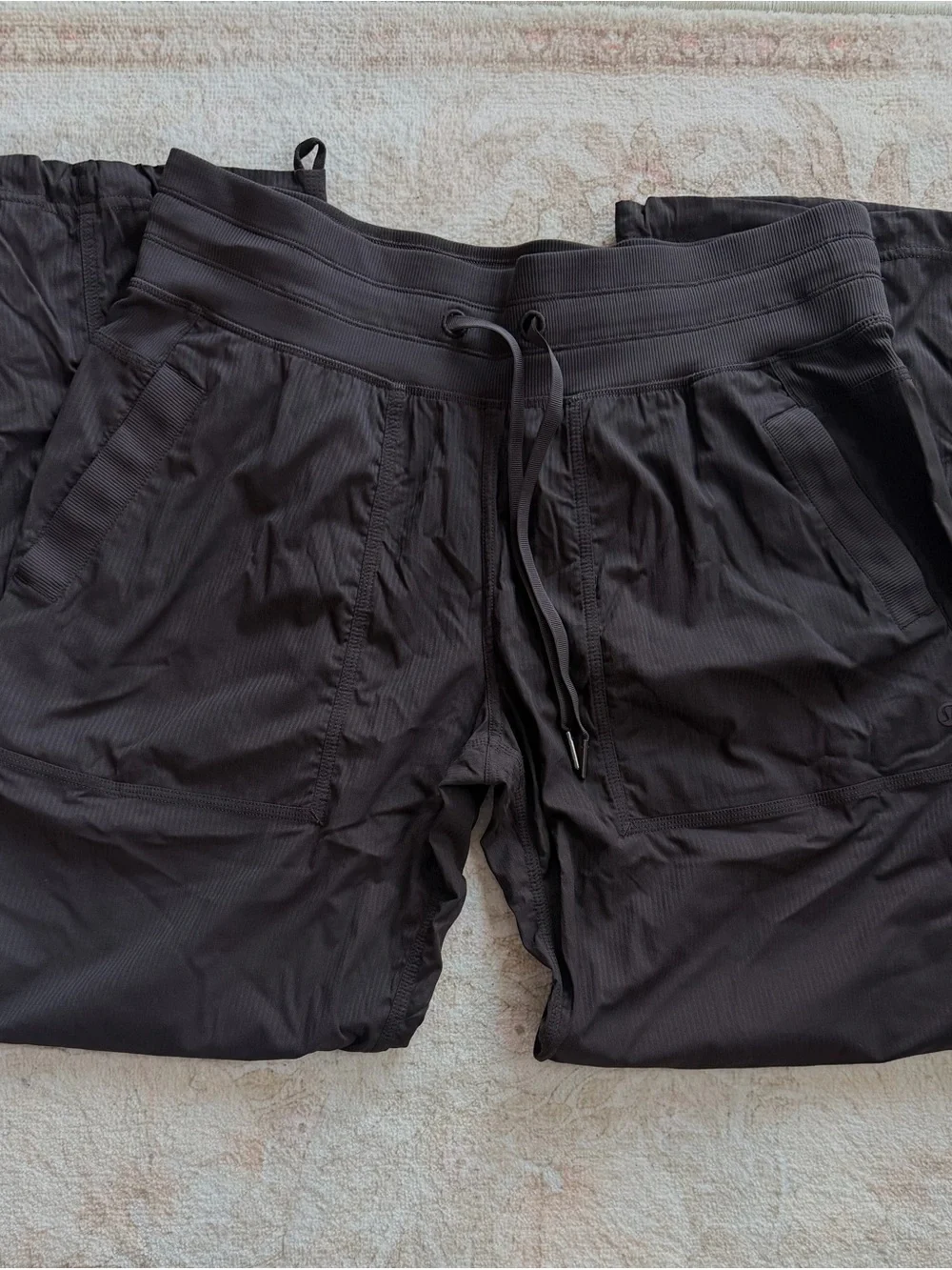 Lululemon Dance Studio Mid-Rise Pant (Short)